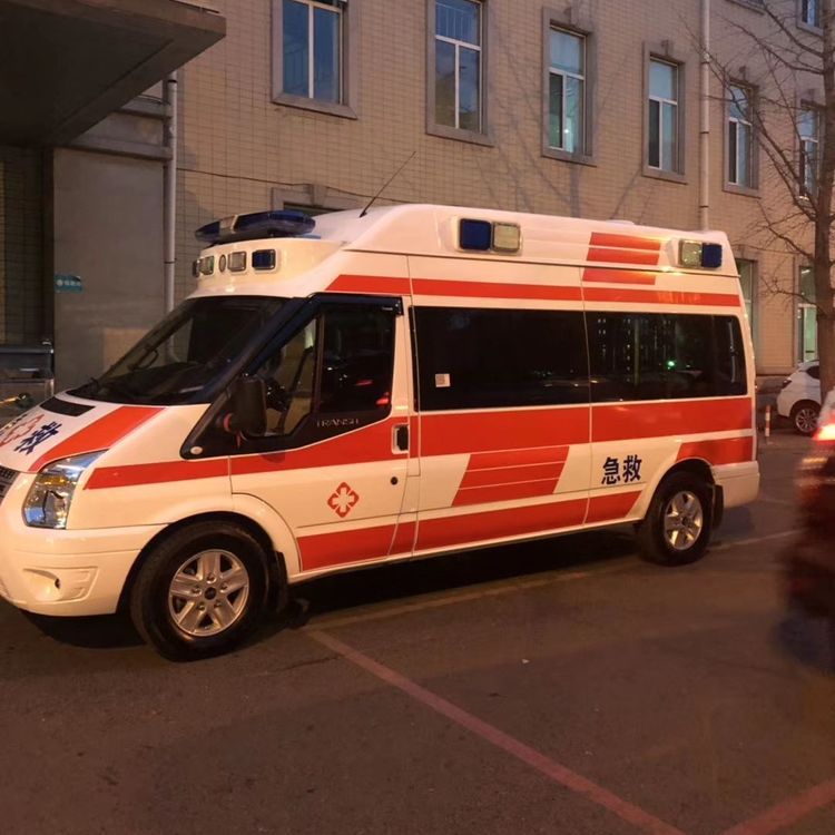 乌恰夜间租赁救护车护送病人转院：安全转运的 8 大核心注意事项
