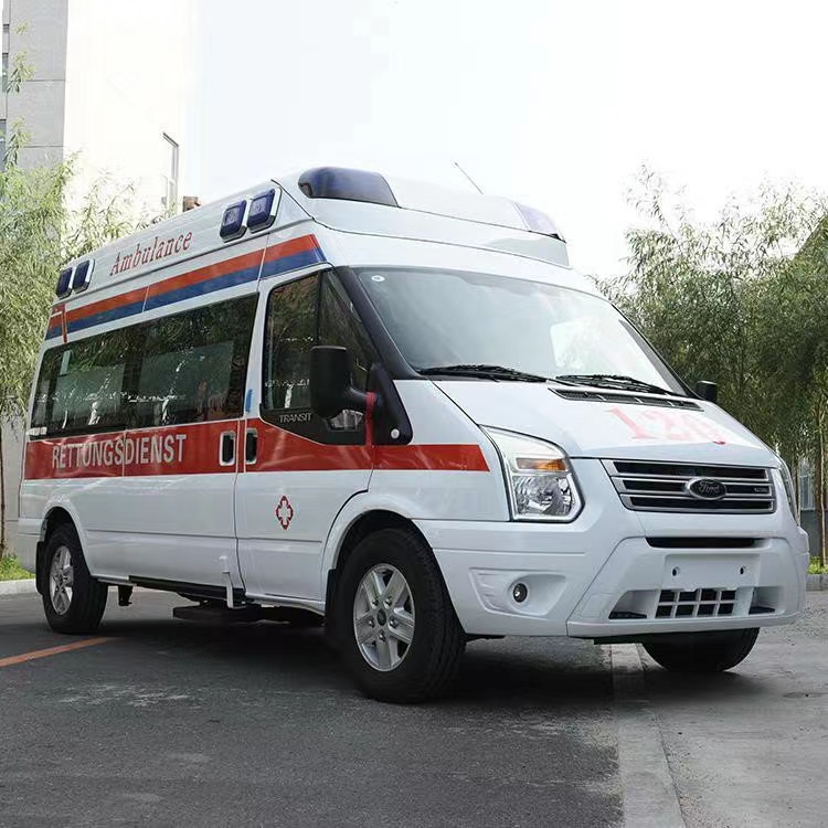 乌恰行动不便者长途救护车租赁:安全转运的核心注意事项